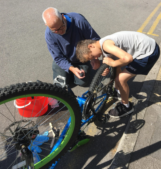 bike puncture repair shop near me