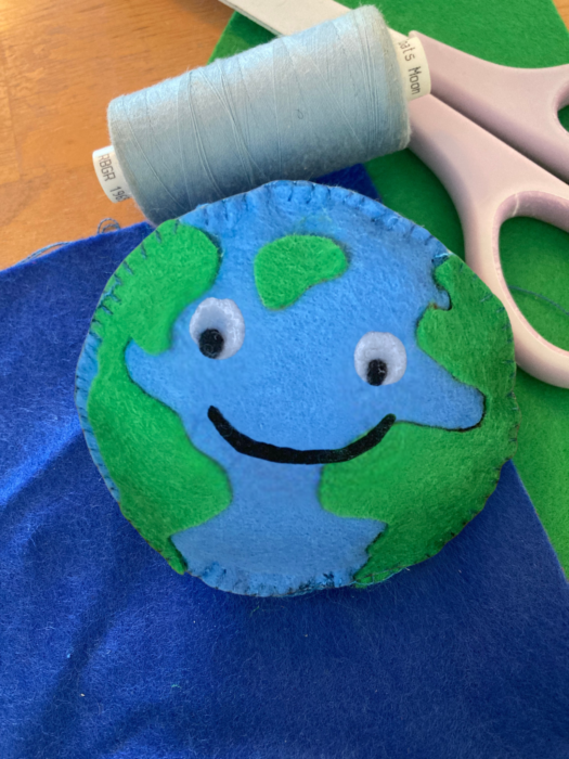 Make felt planet