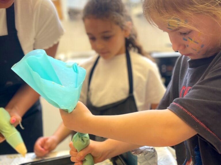 Bath Community Kitchen is opening an autumn pop-up at Shires Yard in Bath with family workshops, cookery courses, brunches and a weekly lunch club.